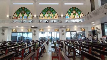 12 Thánh Tông Đồ Tranh Kính Nghệ Thuật Công Giáo ( Stained Glass Depictions of the 12 Apostles in Catholicism)